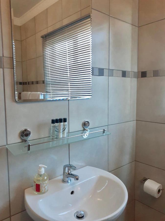 Vikamana Guest House Ulundi Ngoại thất bức ảnh